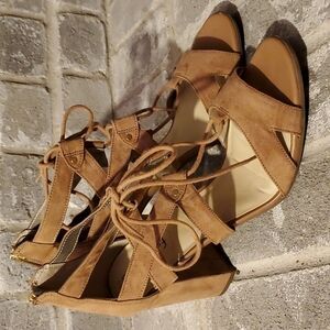 Francescas Shoes Womens Heels Size 8 Emilia Tans Heels Lace Up